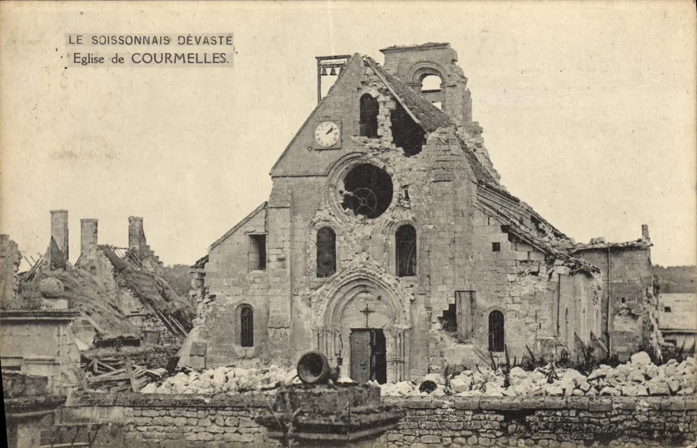 Kerk van Courmelles — verwoesting — zonder uitgever of zichtbaar nummer - Voorkant