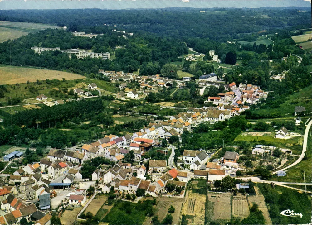 Villiers-St-Denis — Allgemeine Luftaufnahme — Cing - Vorderseite