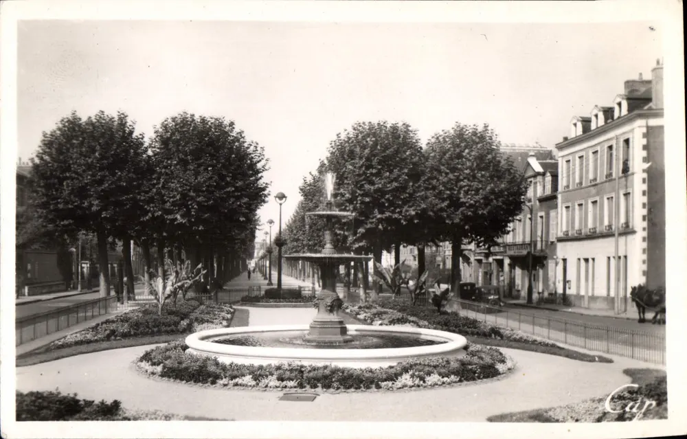 Montluçon — Avenue de la Gare — editor C.A.P. n°63 - Frente