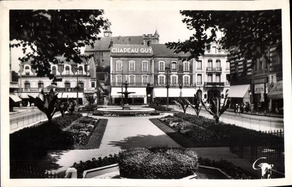 Montluçon — I nuovi Giardini — REAL-PHOTO - C.A.P. - PARIS - Recto