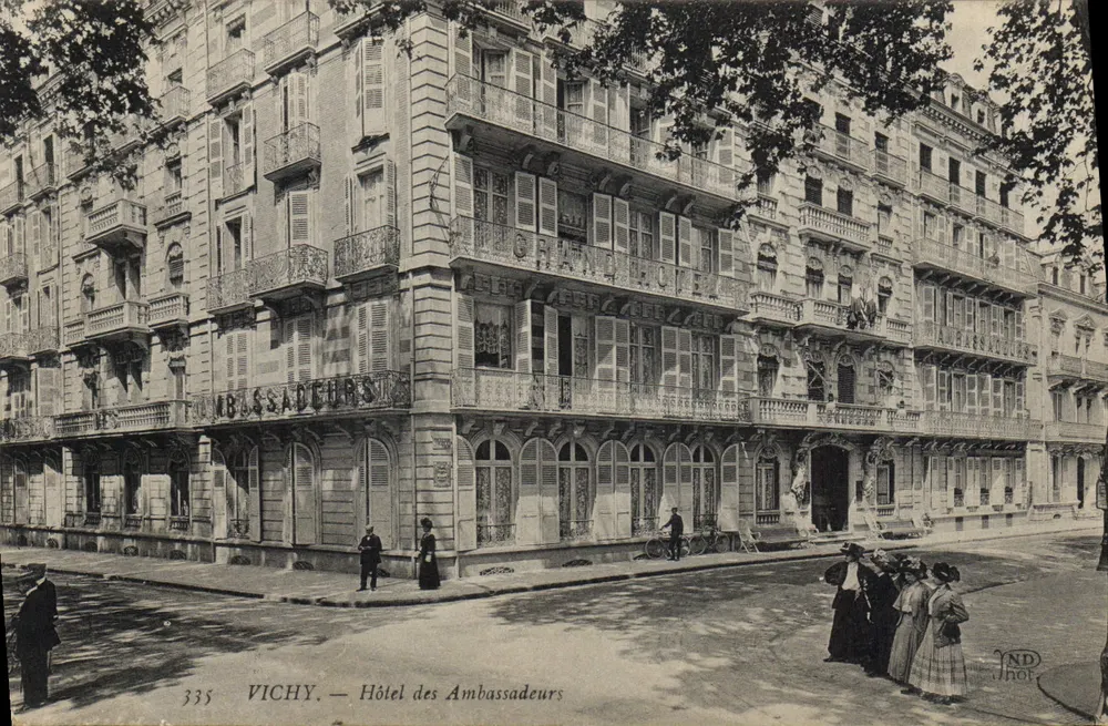 Vichy — Hotel Ambasadorów — NDHOT, nr 335 - Awers