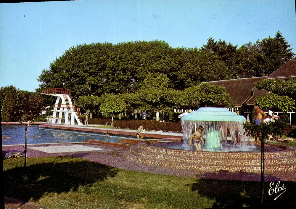 La Piscine du Sporting — Vichy (Allier) — Élécé - Recto