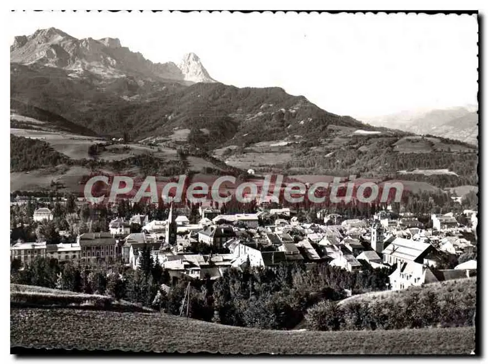 Barcelonnette — Vue générale et « Chapeau du Gendarme » — Collection BLANC, AJAX - Recto
