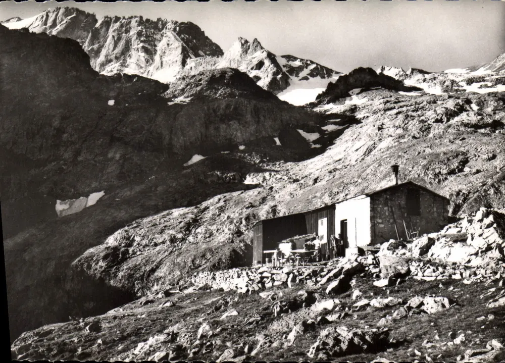 Refuge Evariste-Chancel — Berge des Oisans — C.A.P. Sektion Briançon - Vorderseite