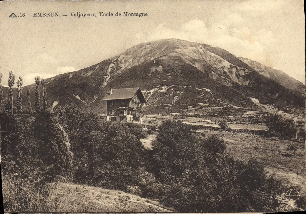 Embrun — Valjouyeux, Escola de Montanha — CH dos Arts Fotomecânicos, n°16 - Frente