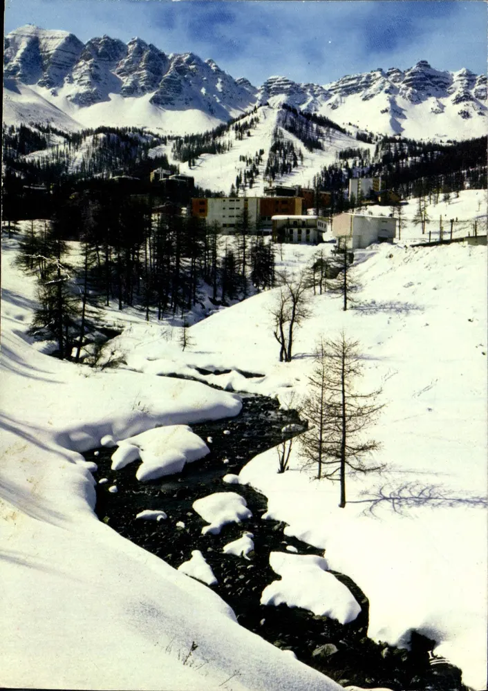 Vars-les-Claux — Station und Gipfel der Eyssina — Lumicap - Vorderseite