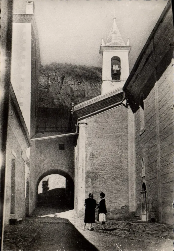 Notre-Dame-du-Laus (H.-A.) — Ansicht des Turms der Ehrwürdigen Kirche — Éditions Alben Collection - Vorderseite