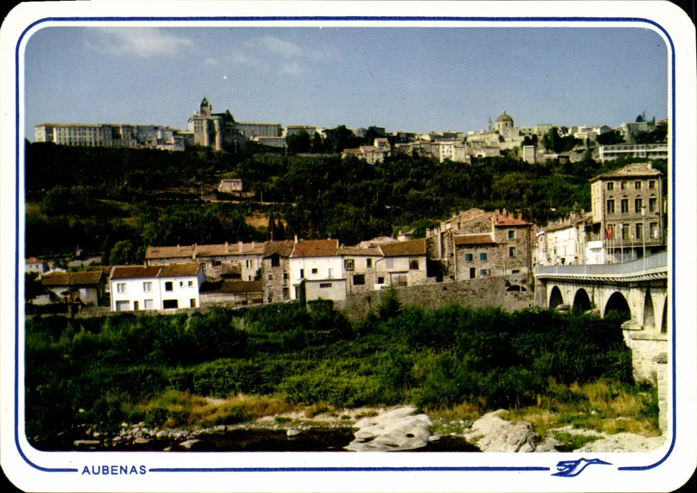 Aubenas — allgemeiner Blick auf die Brücke von Ucel — L'Ardeche Touristique - Vorderseite