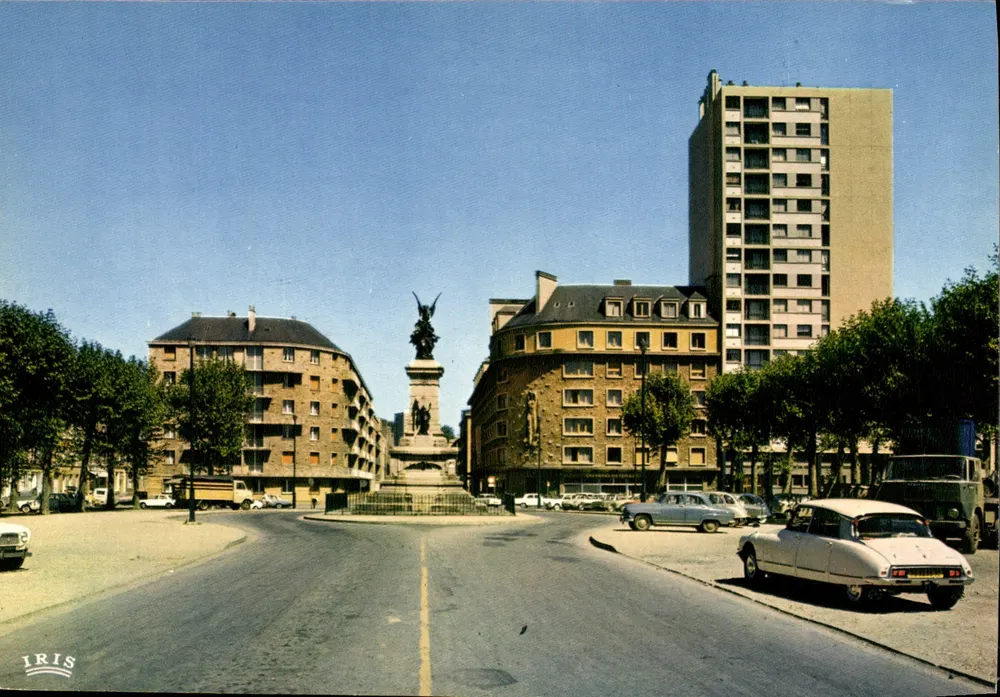 Place d'Alsace — Sedan (Ardennes) — IRIS - Frente