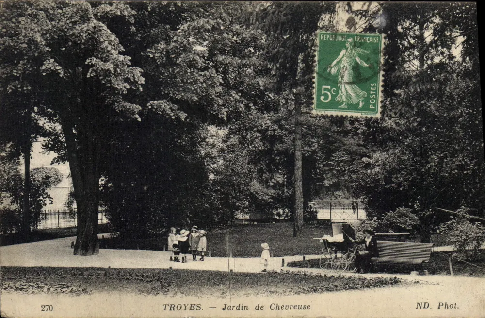 Troyes — Jardim de Chevreuse — ND. Fot. n°270 - Frente