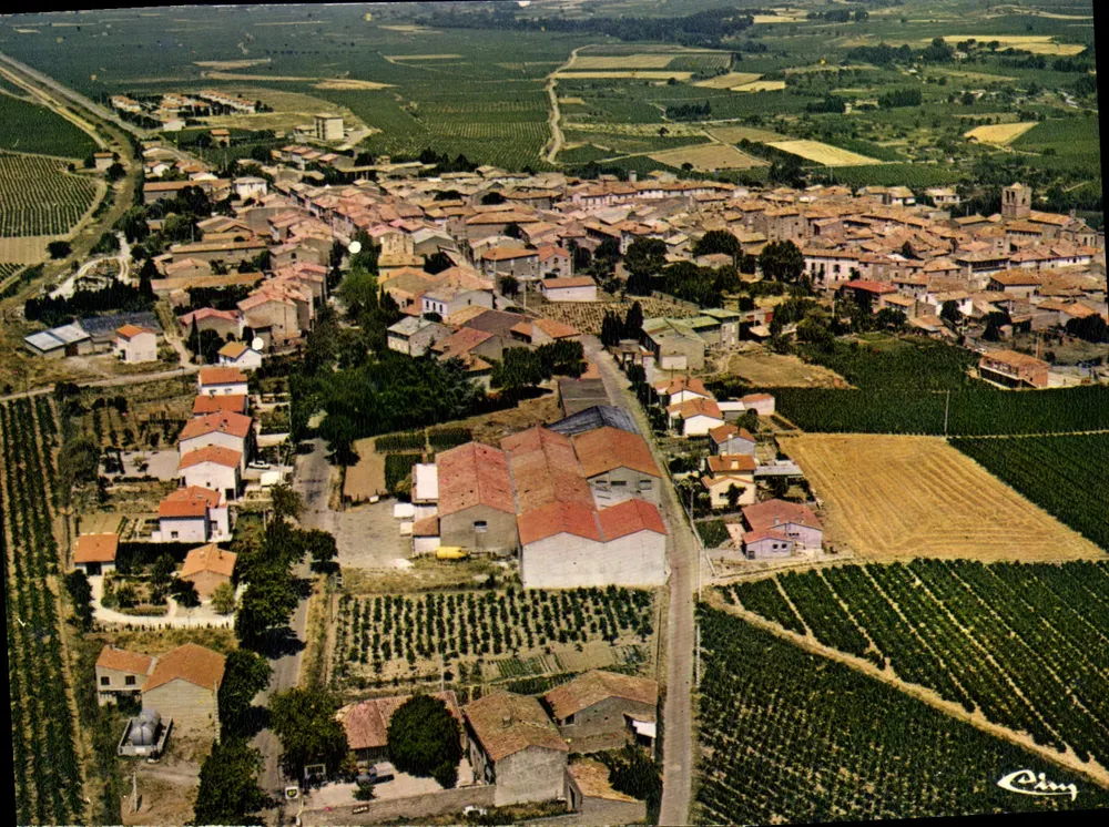 Peyriac-Minervois — Vue générale aérienne — Chiny - Recto