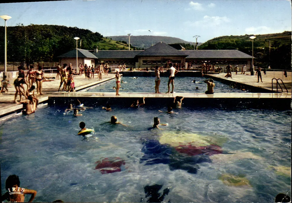 Piscina de Espalion — Vale do Lot — Edições Diplomie - Frente