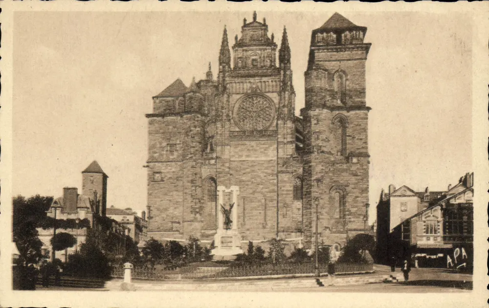 A Catedral — Rodez (Aveyron) — As Cartas A.P.A. POUX - ALBI - Frente