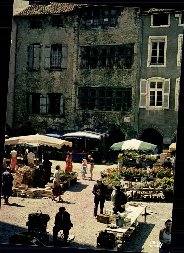 Villefranche-de-Rouergue (12) — Place Notre-Dame — IRIS - Vorderseite