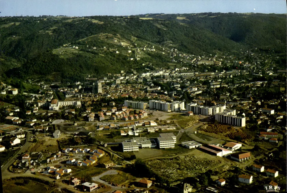 Villefranche-de-Rouergue — Allgemeine Luftaufnahme — IRIS - Vorderseite
