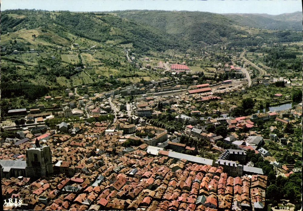 Villefranche-de-Rouergue — Allgemeine Luftaufnahme — Éditions Théolies, Limoges - Vorderseite