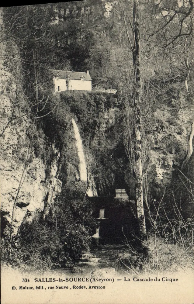 SALLES-la-SOURCE (Aveyron) — A Cascata do Cirque — D. Malzac, rua Nova, Rodez - Frente