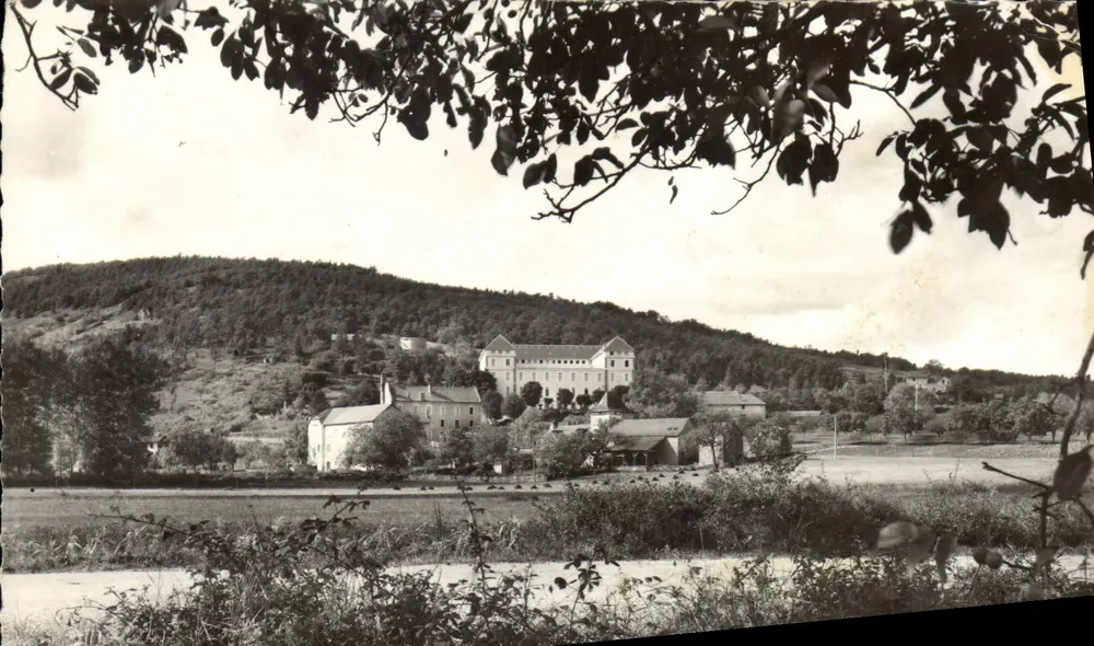 Maison Généralice der Dominikanerinnen von Monteils (Aveyron) — Allgemeiner Blick — Studio Néo, interne Reproduktion - Vorderseite