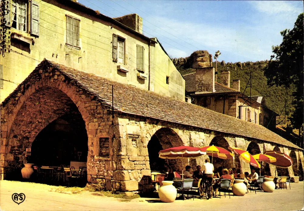 Les Halles — Nant (Aveyron) — AS - Frente