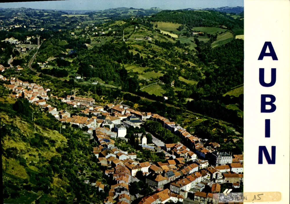 Aubin — Vista geral aérea — Edições CAP, n°15 - Frente