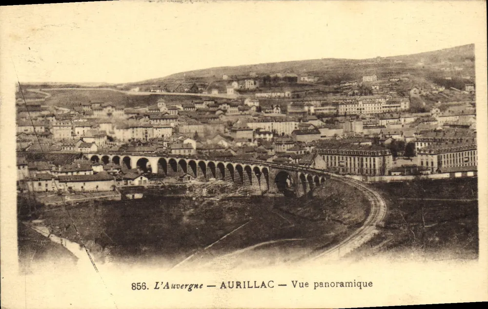 Aurillac — Vue panoramique — Édition Pierre Molton, n° 856 - Recto