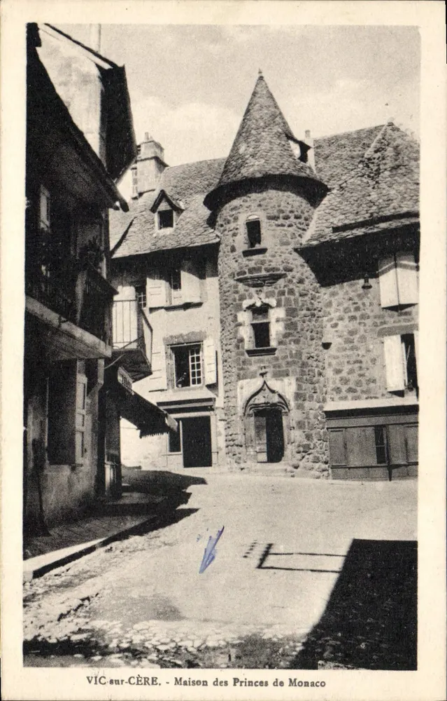 Vic-sur-Cère - Casa dos Príncipes de Mônaco - Frente