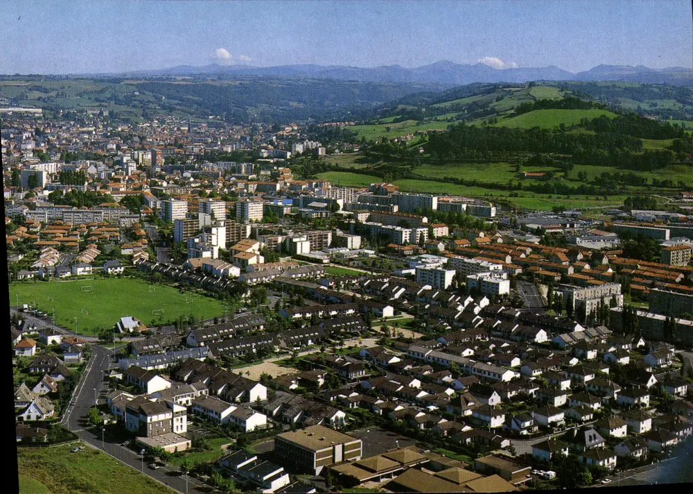 Aurillac — Allgemeiner Blick — Images de France, Cap Théojac, n°151069 - Vorderseite