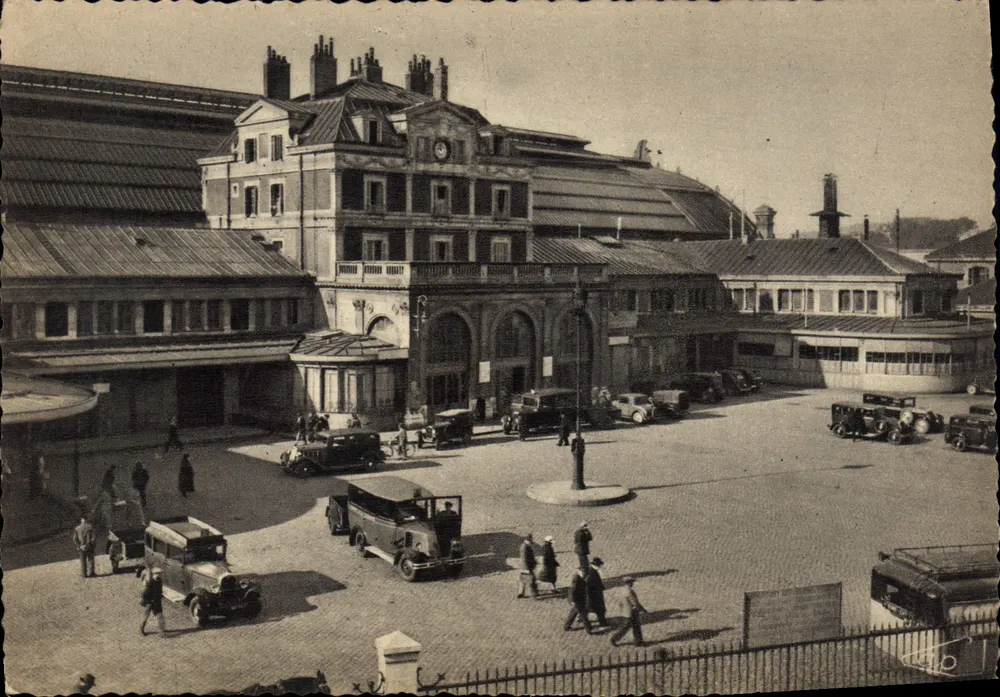 Dijon — A Estação — CAP. 55 — Editor Letellier, Paris - Frente