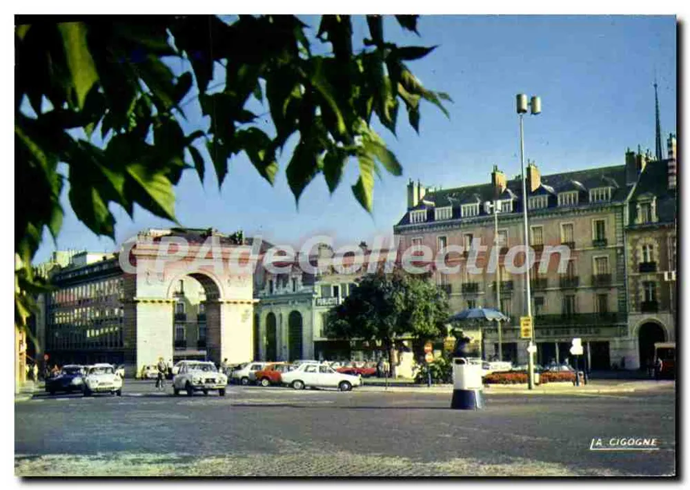 Place Darcy - Porte Guillaume — Dijon, Côte-d'Or — Éditions Hachette, Lyon - Frente