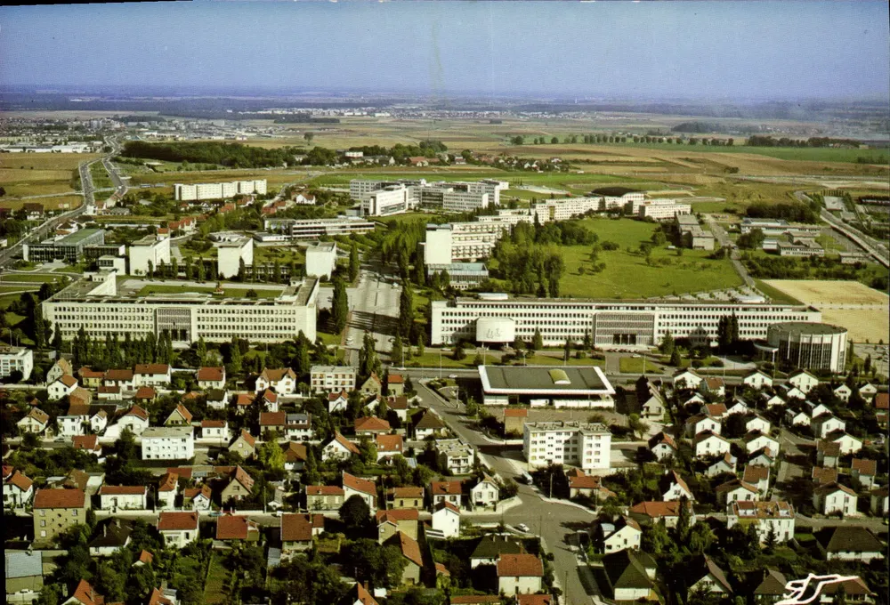 Dijon (Côte-d'Or) — Vista aérea do conjunto universitário — Impressor France, Lyon - Frente