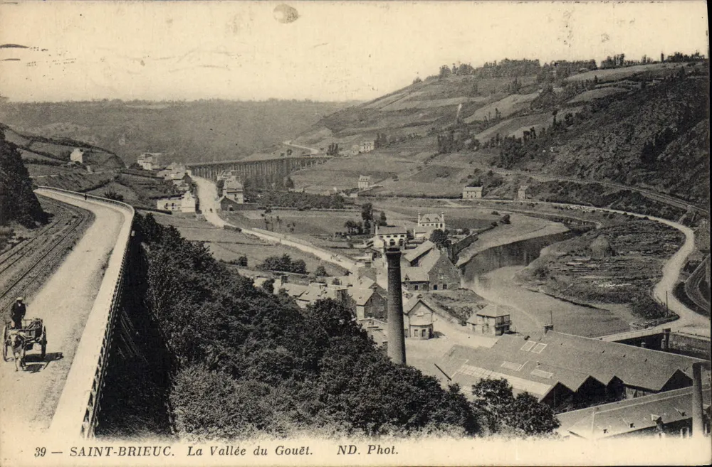 Saint-Brieuc — Vale do Gouët — ND. Fot. - Frente
