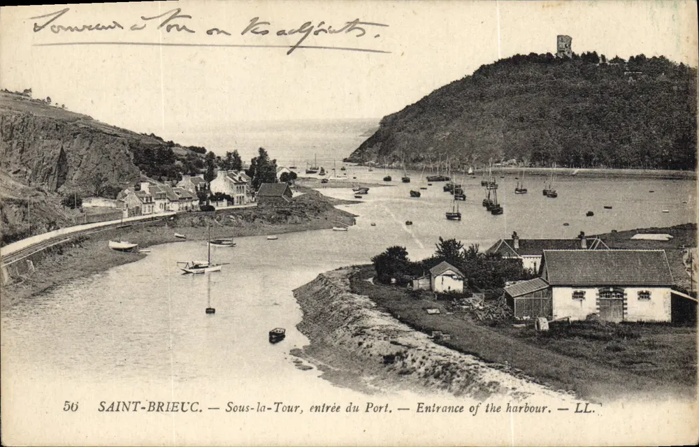 SAINT-BRIEUC — Sous-la-Tour, entrada do Port — LL. — N° 56 - Frente