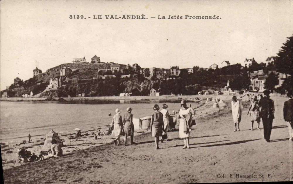 Le Val-André — A Ponte de Caminhada — Coll. E Hamanic, St-B. - Frente