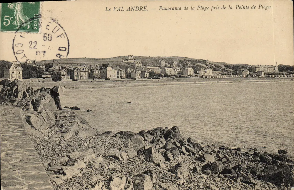O VAL ANDRÉ — Panorama da Praia tirado da Ponta de Piégu — Editor: VAL ANDRÉ, número de série não visível - Frente