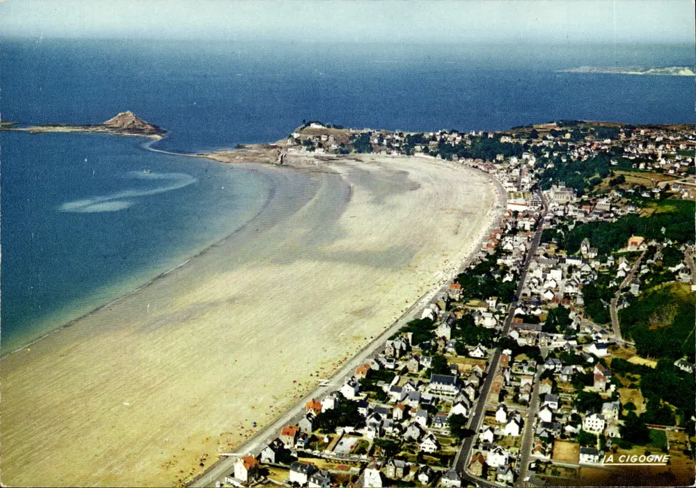 Le Val-André (Côtes-du-Nord) — vista de avião — Éditions La Cigogne - Frente