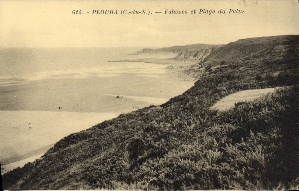 PLOUHA (C.-du-N.) — Falésias e Praia do Palus — Photo Couéeé - Frente