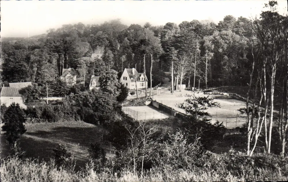 Saint-Cast (C.-du-N.) — Der « Vieuxville »-Wald, « Les Tennis » — A. Saint-Cast, Nr. 22 - Vorderseite