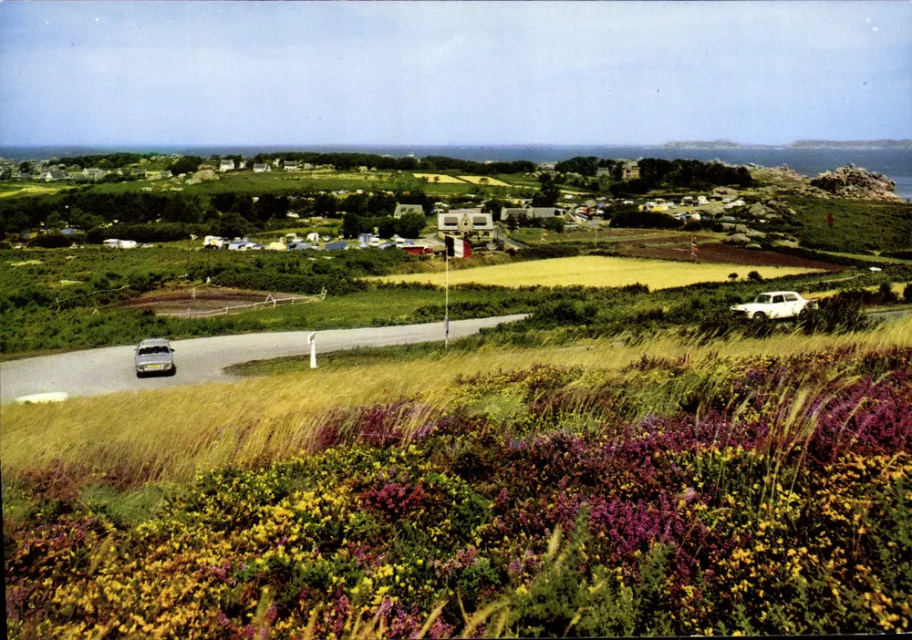 PLOUMANAC'H-EN-PERROS — Camping du Ranolien — EKTACAP - Recto