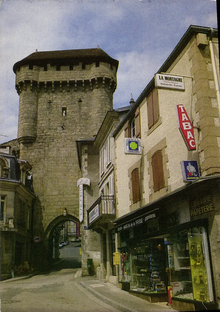 A porta Saint-Jean — Limousin — Éditions de Larrieu - Frente