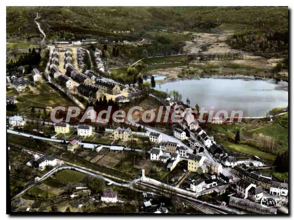 La Courtine (23) - Vista sobre o Lago Le Camp - Bairro Laval - Frente