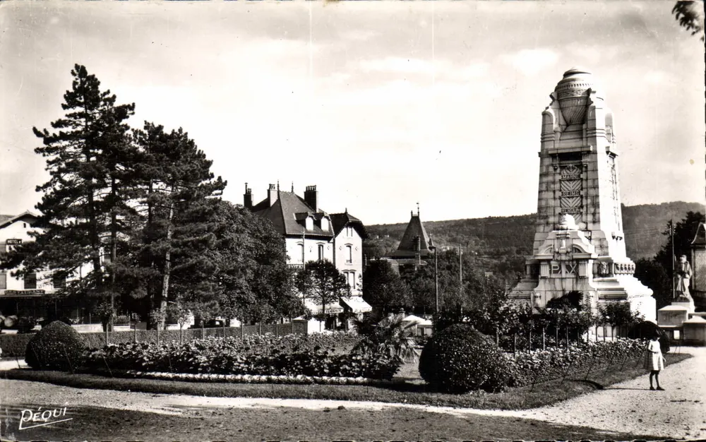 Besançon-les-Bains — Monumento a los Caídos — Déouït - Anverso