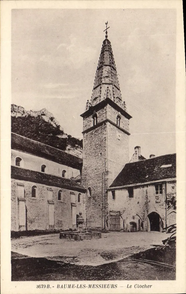 Baume-les-Messieurs — A Torre da Igreja — n° 3679.B - Frente