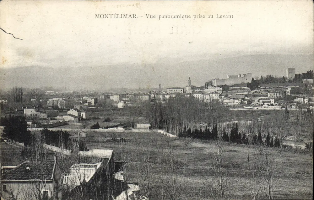 Montélimar - Panoramablick vom Osten - Vorderseite