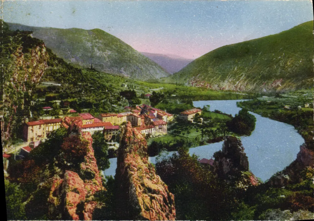 A Valle da Aygues — Nyons — Cie des Arts Photomécaniques, 2, r. Trachel, Nice - Frente