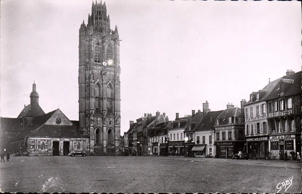 Verneuil-sur-Avre — Place de la Madeleine und die Kirche — Editions Gaby - Vorderseite