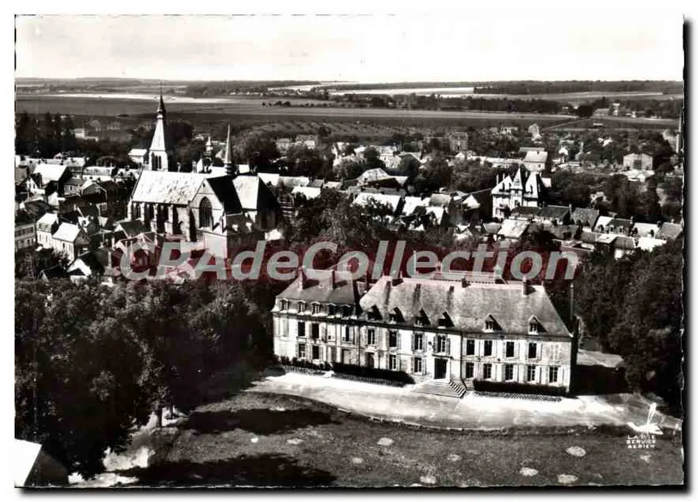 Étrepagny (Eure) — vista aérea da igreja e da instituição « Ste-Isabele » — edição Lapie Service Lérien - Frente