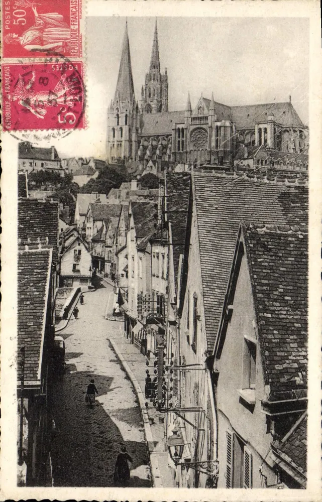 Chartres — Die Kathedrale aus der Unterstadt gesehen — N° 8 — R. Rigal, Verleger - Vorderseite