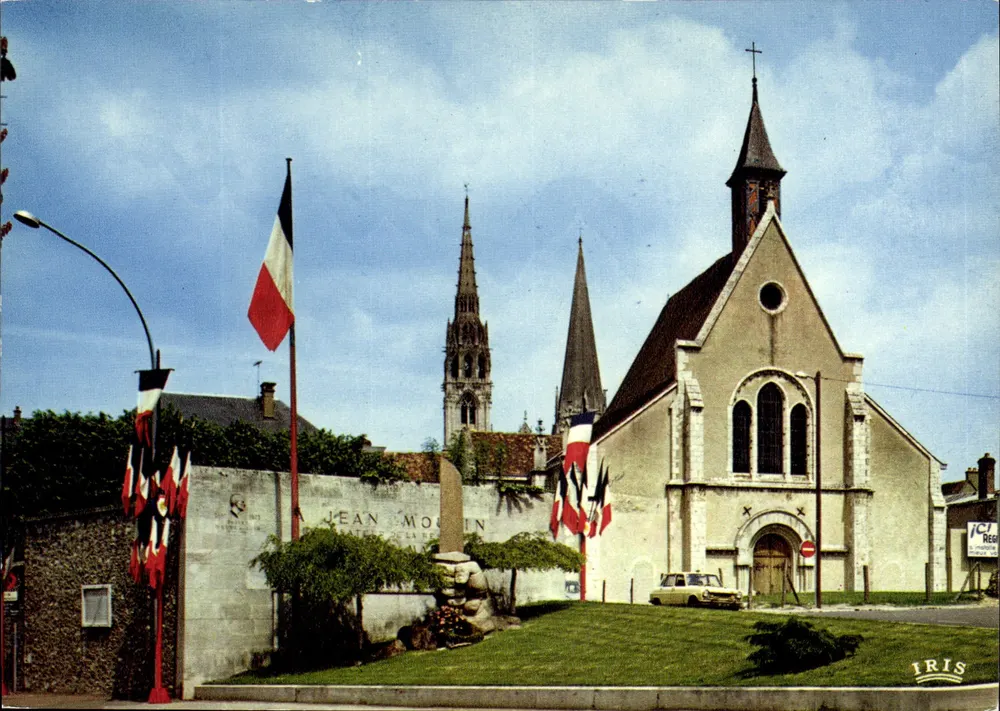 Chartres — Pomnik Jean Moulin i kaplica św. Foy — Wydawnictwo IRIS - Awers