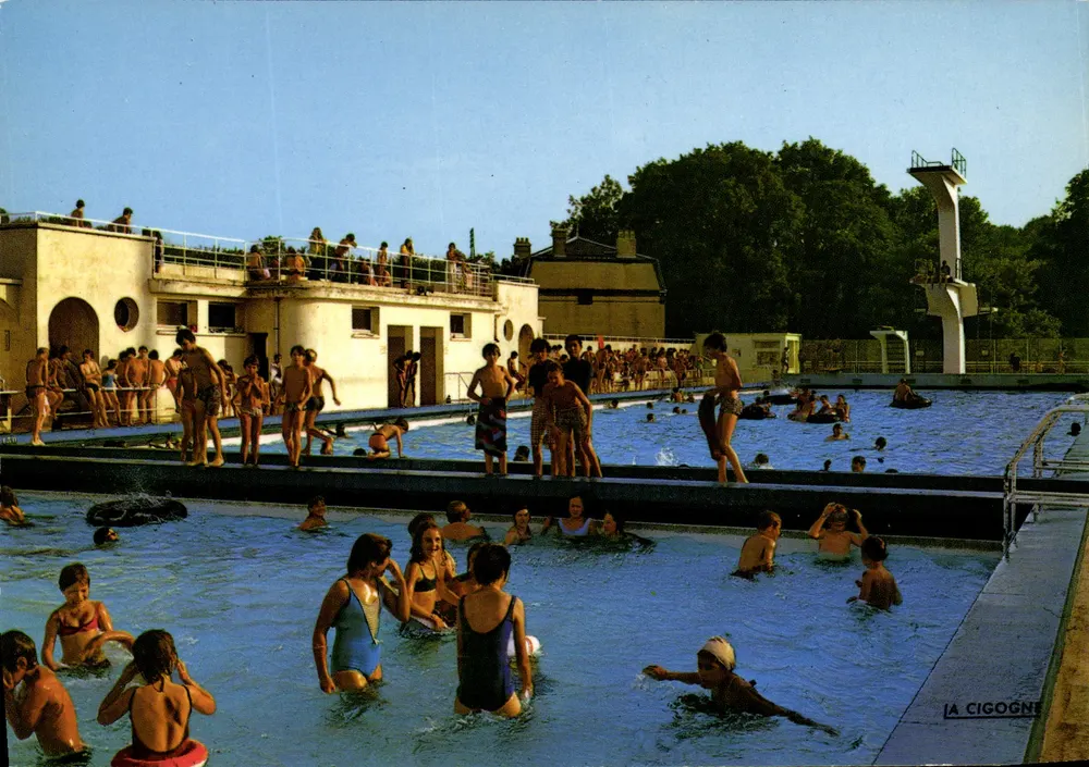 A Cegonha — Piscina de Dreux — Edições LA CIGOGNE - Frente