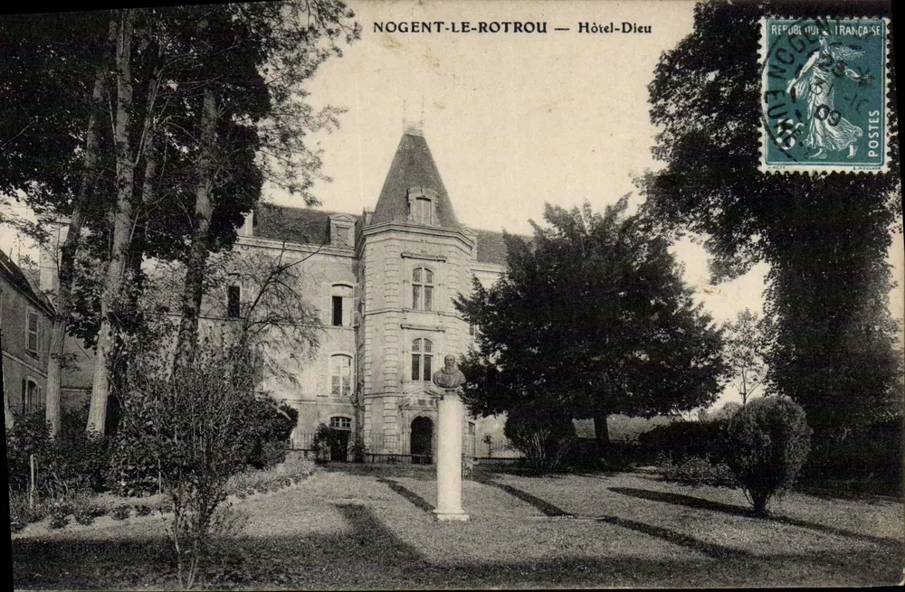 Nogent-le-Rotrou — Hotel-Dieu - Frente